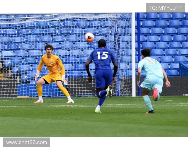 埃斯帕尼奥尔夏窗转会动态：引援补强阵容，备战新赛季西甲