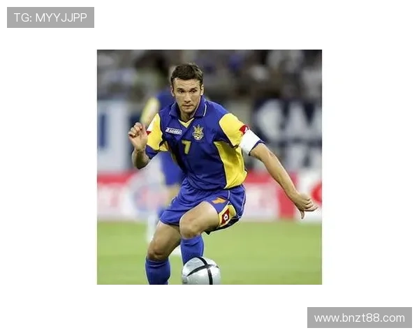 莱万多夫斯基:从传统中锋到全能终结者的生涯进化解析